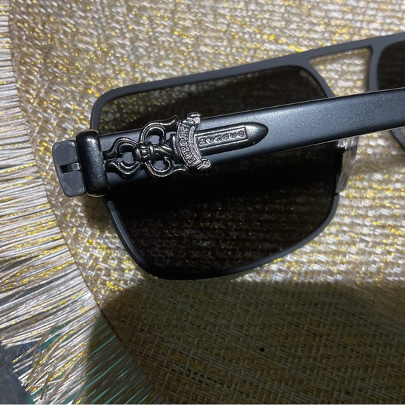 Chrome hearts excellent condition sunglasses - Picture 3 of 7